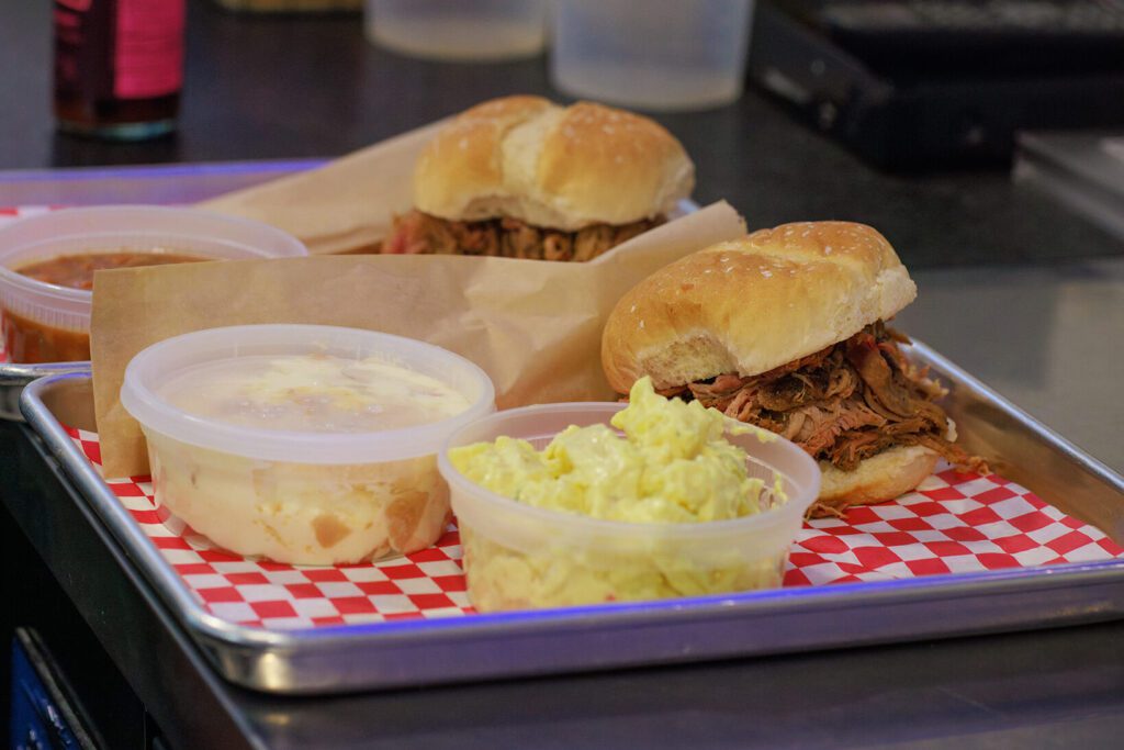 Craft barbeque lunch best in Fayetteville Arkansas northwest arkansas